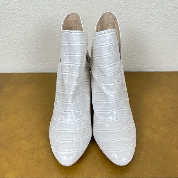 Steve Madden Rookie Crocodile Pattern Ankle‎ Bootie Size 7 Women - Picture 4 of 14